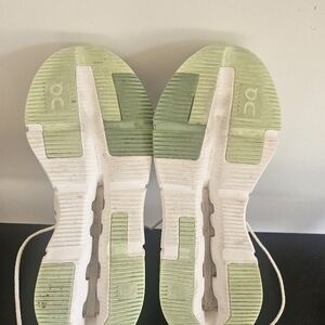 On Running Kids Lightweight Sneakers in Pale Green and White